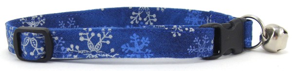 Blue and Silver Snowflakes Cat Collar